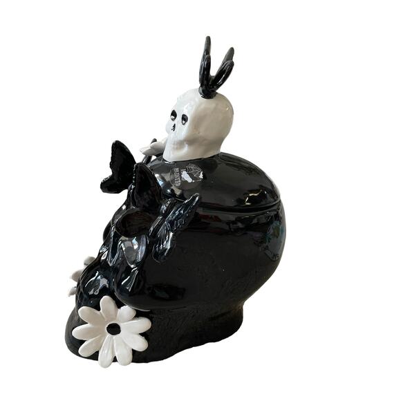 Halloween Skull Cookie Jar Canister w/ Lid Hand Painted Black White Spooky NEW - Picture 13 of 16